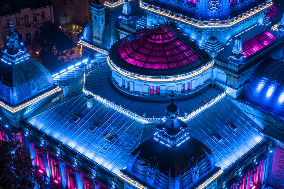 Color Kinetics A Palace in Light