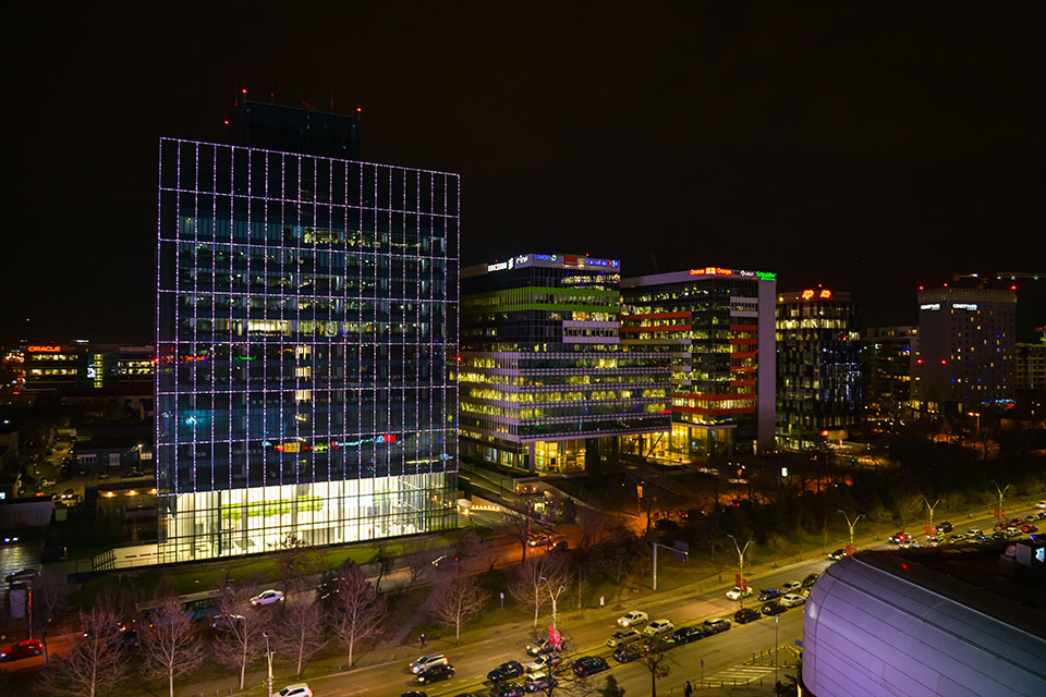 Color Kinetics Globalworth Square