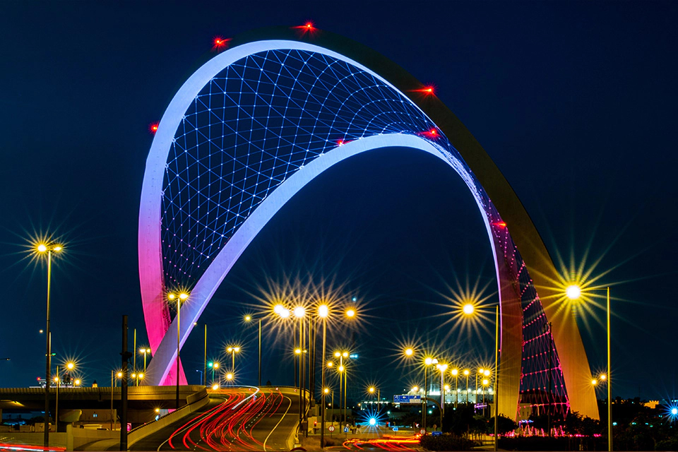 Color Kinetics The Al Wahda Arches