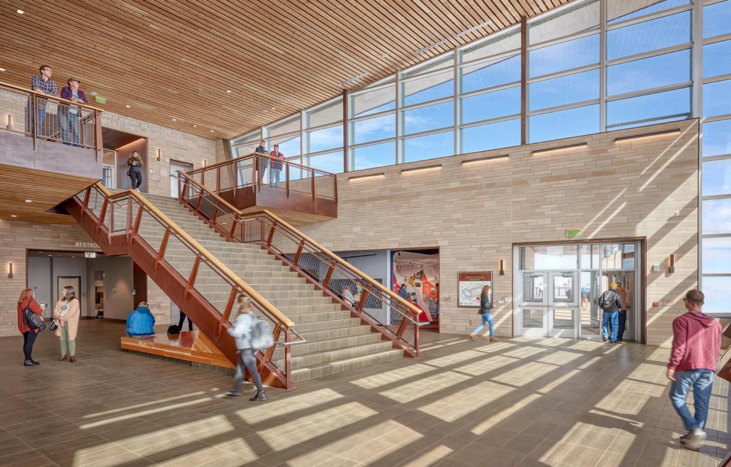 Finelite Pike's Peak Summit Complex