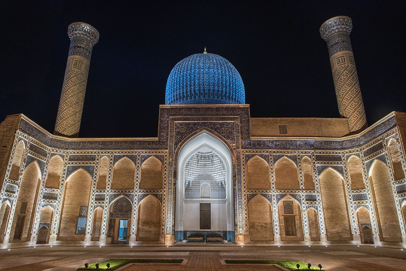 Hoffmeister Gur Emir Mausoleum