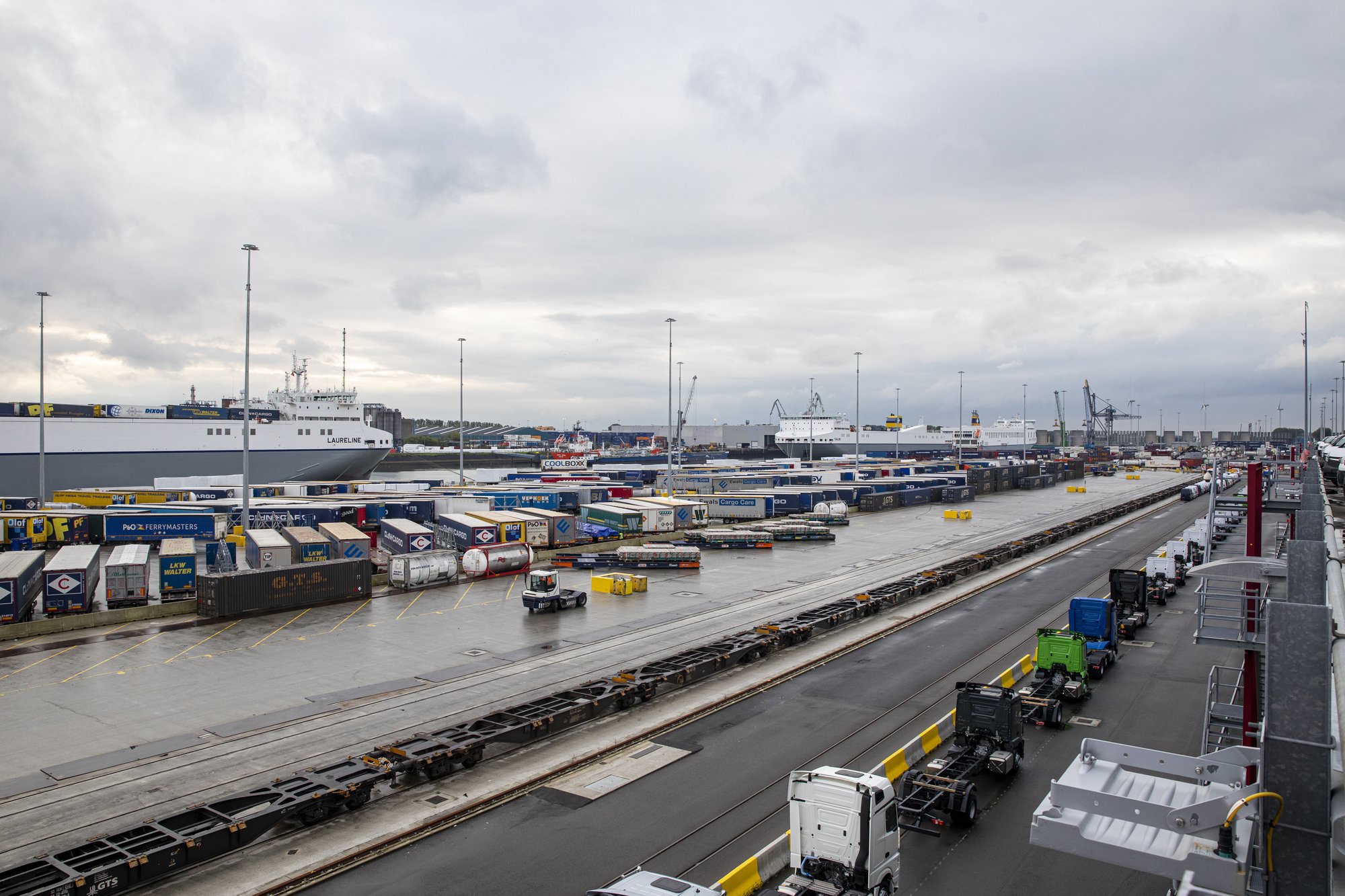 Hoffmeister HARBOUR ROTTERDAM