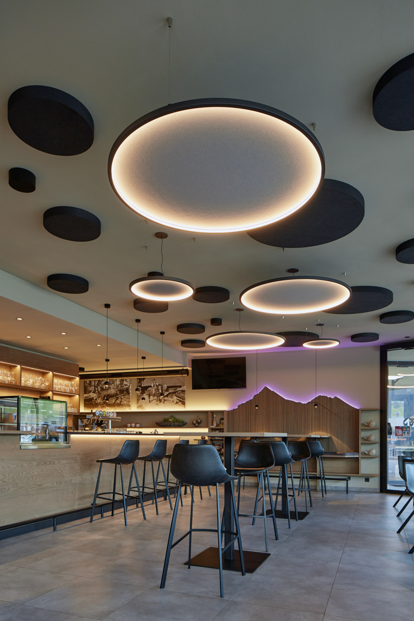Intra Lighting Bistro Mesner