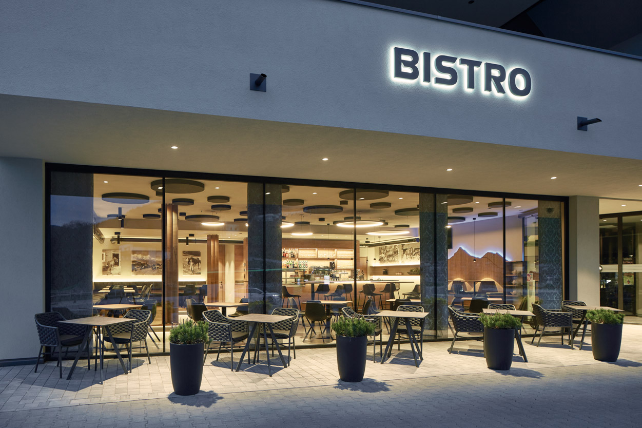 Intra Lighting Bistro Mesner