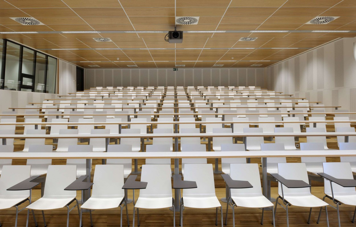 Intra Lighting Faculty of Medicine Maribor