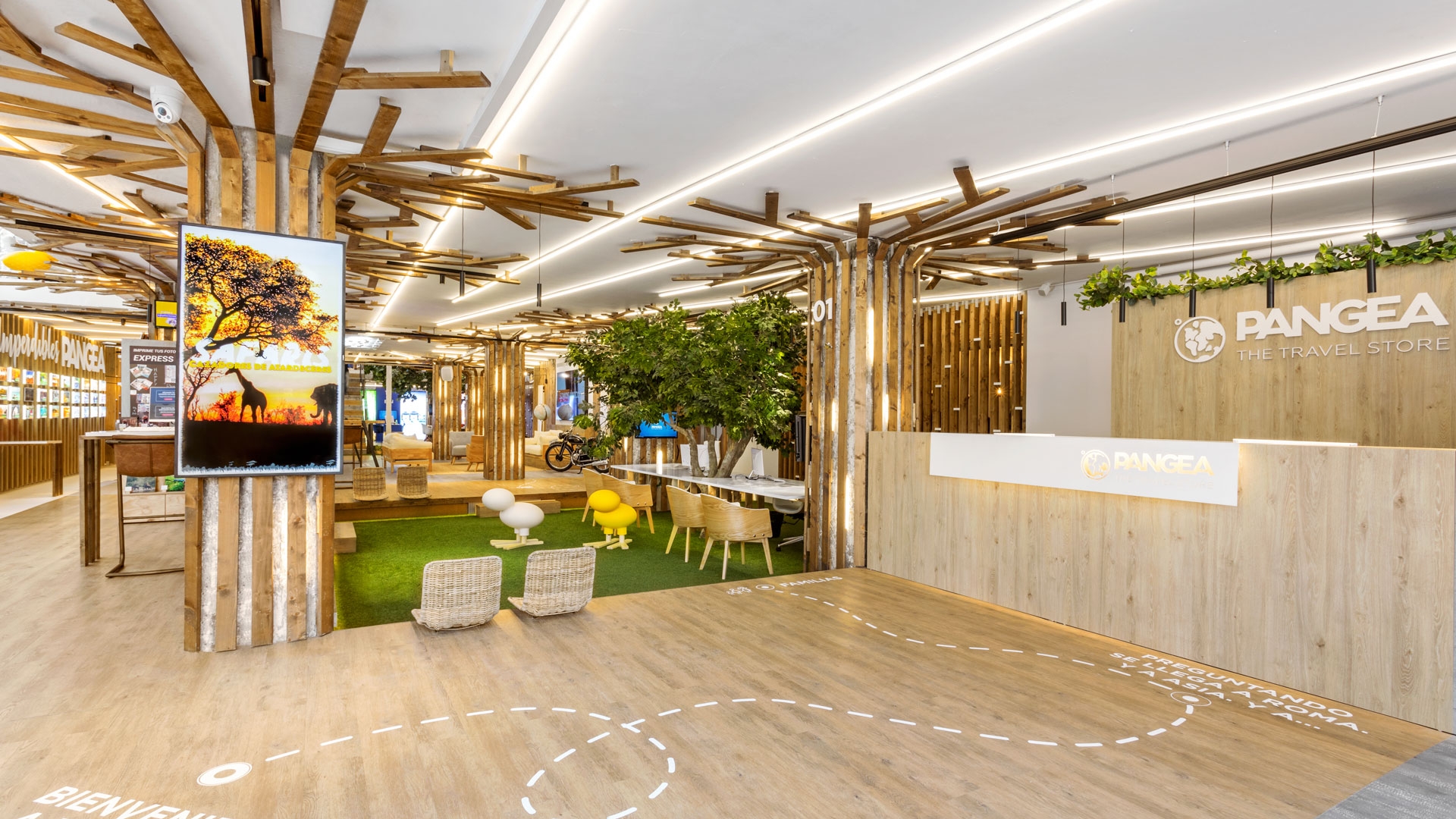 LEDS-C4 Pangea The Travel Store