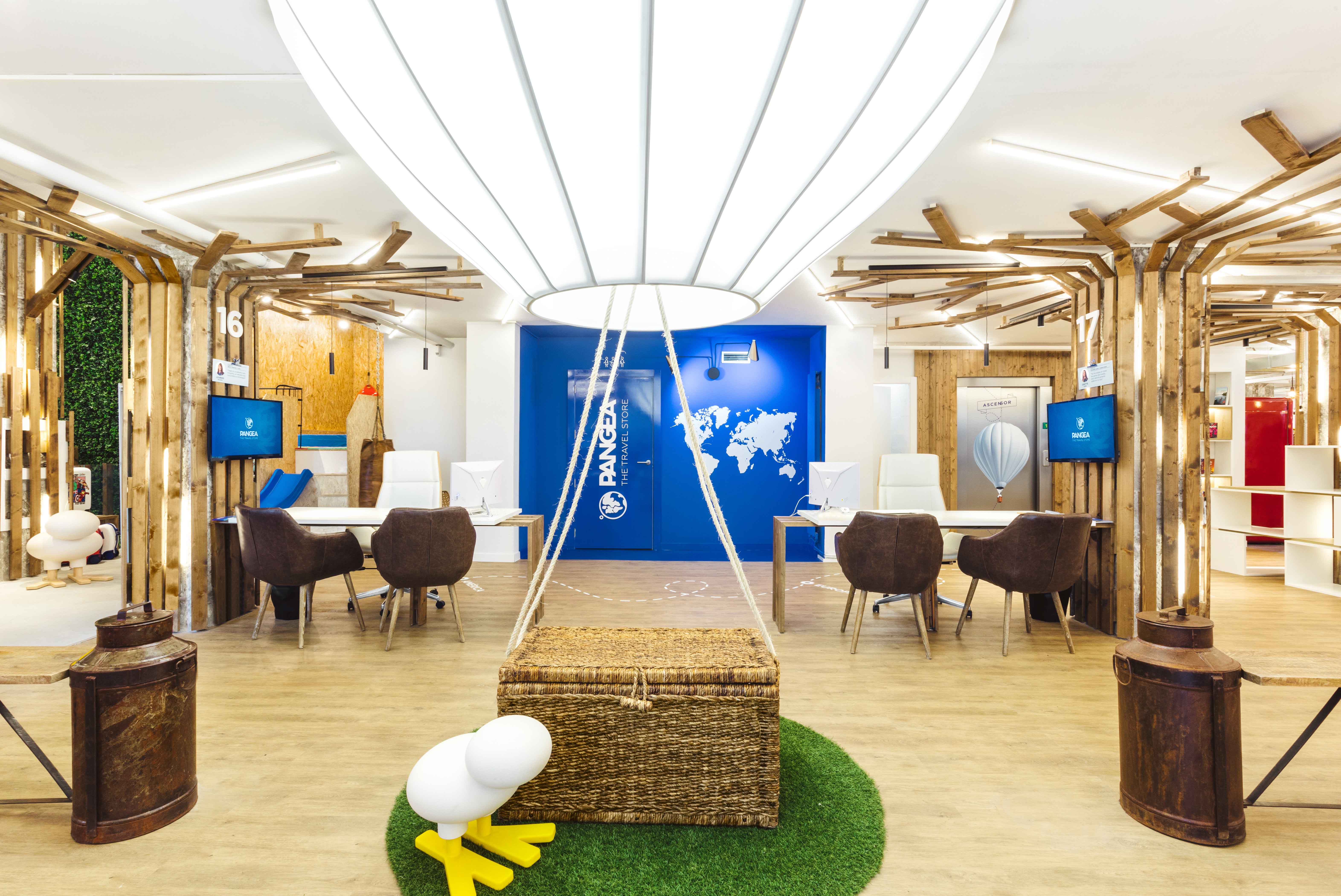LEDS-C4 Pangea The Travel Store