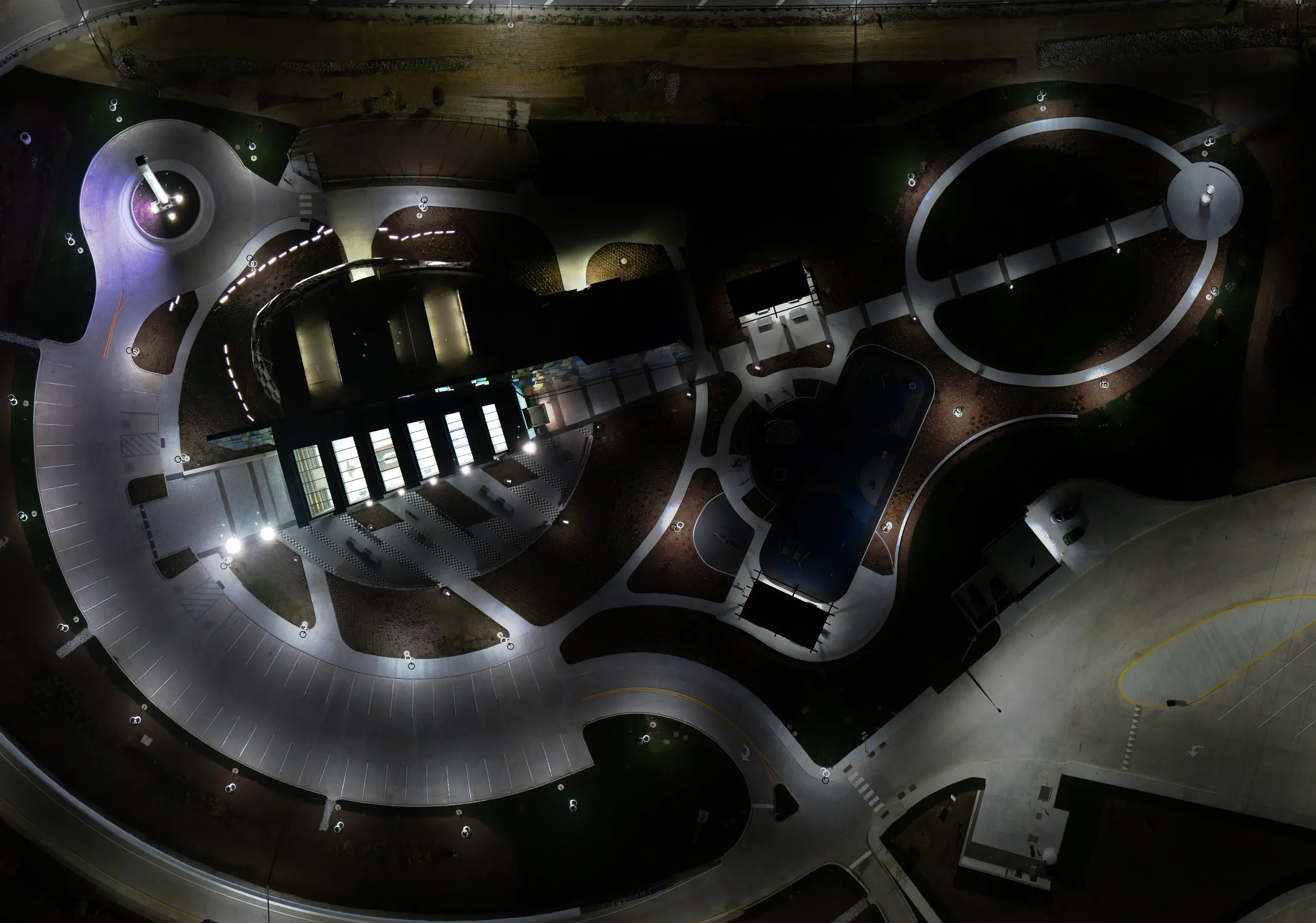 Landscape Forms Clear Creek Welcome Center