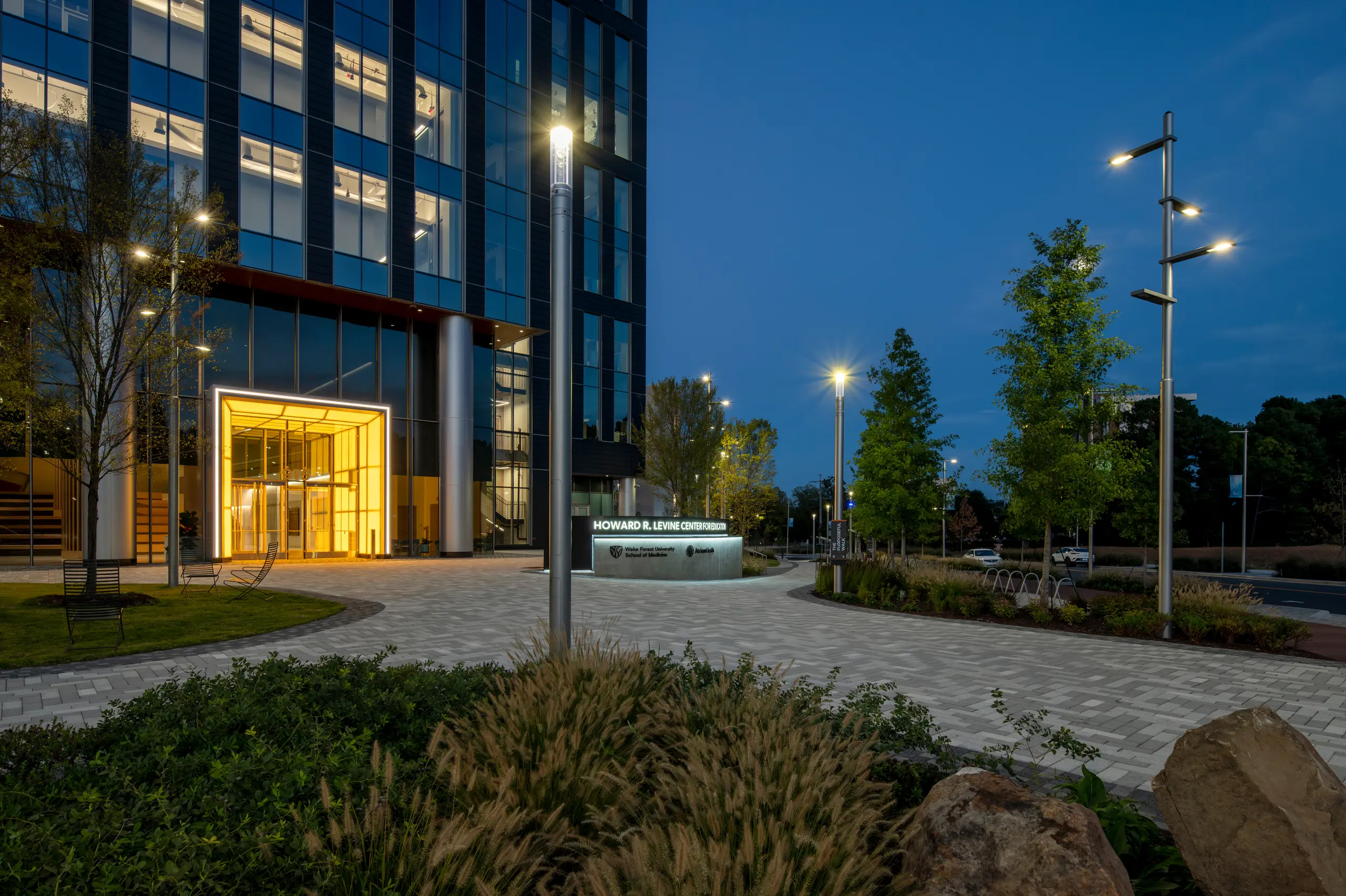 Landscape Forms The Pearl Innovation District