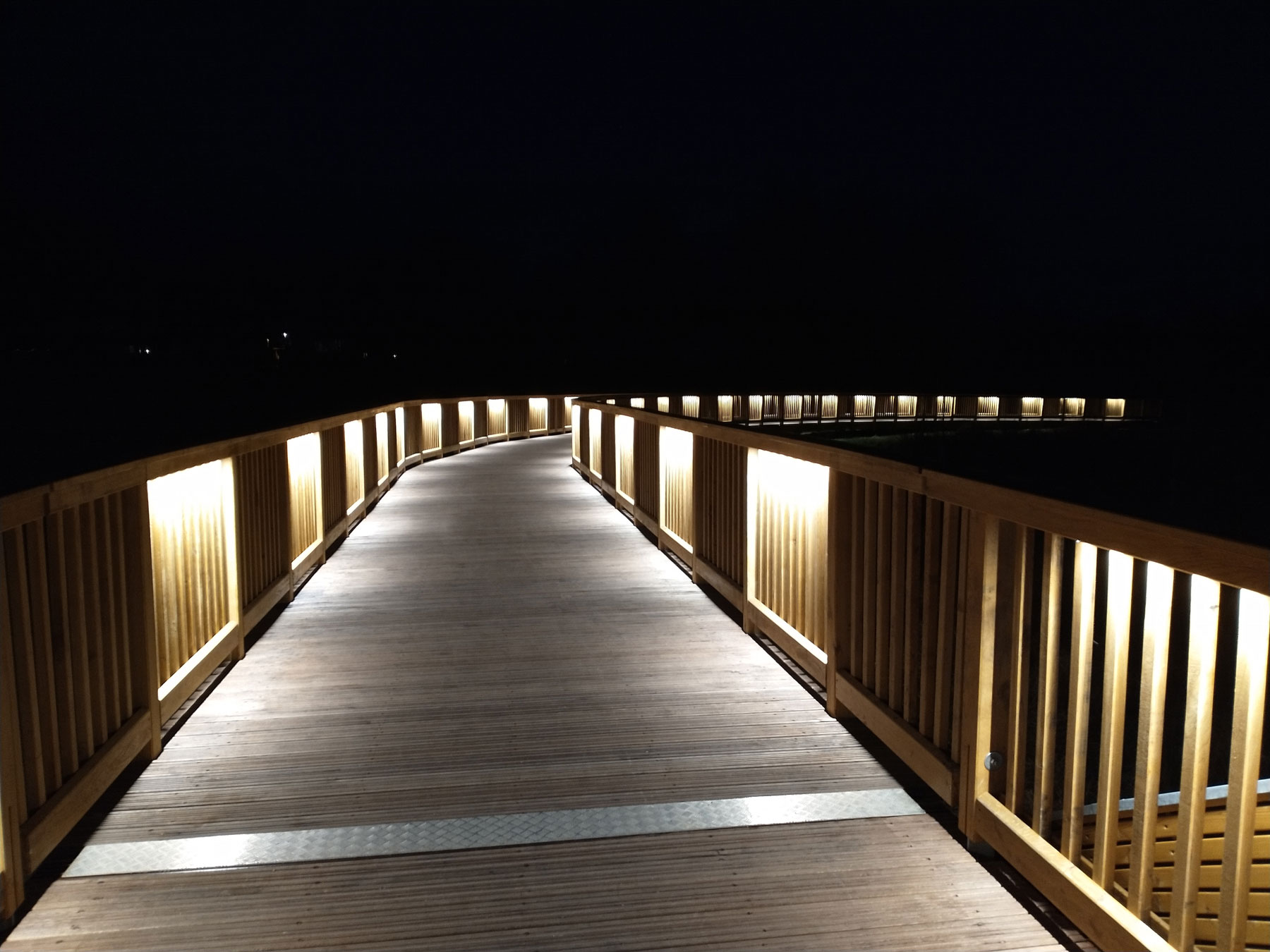 Led Linear BRIDGE LIGHTING NIERSPROMENADE