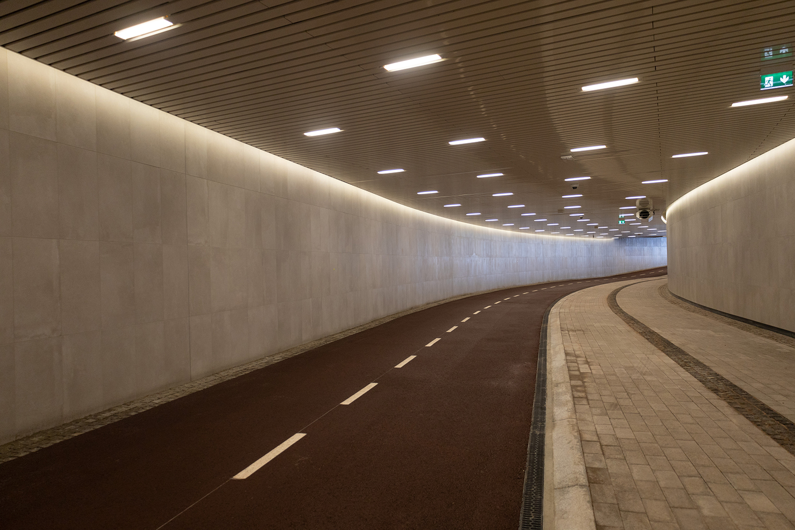 Led Linear KAISANTUNNELI