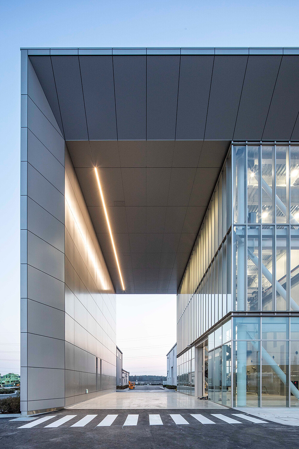 Led Linear TSUKUBA MIRAI CENTER