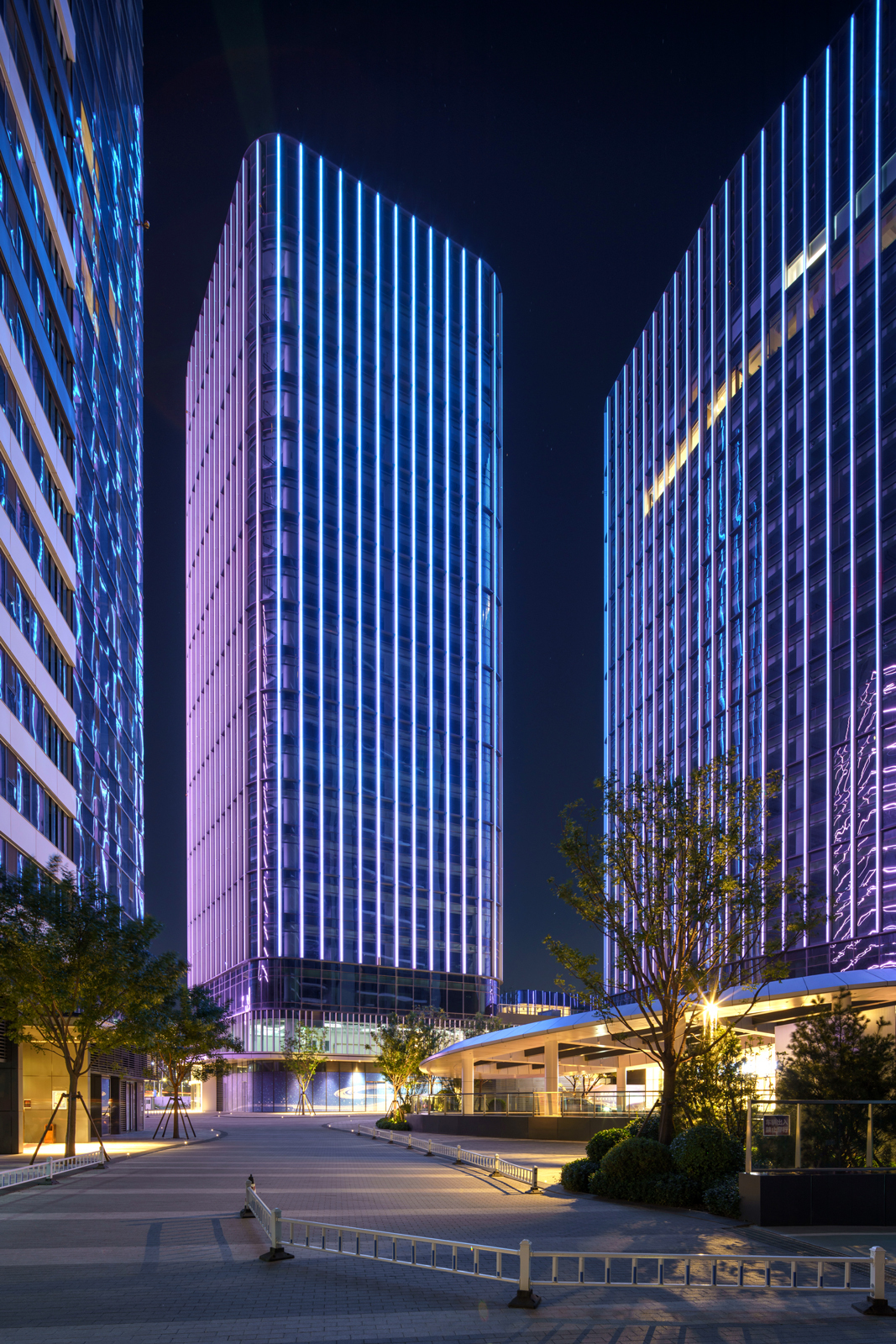 Linea Light Beijing Tongzhou Hejing Center
