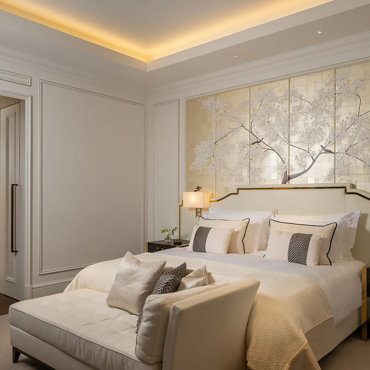Linea Light Corinthia Grand Hotel du Boulevard