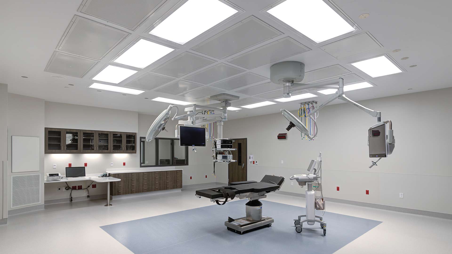 Lithonia Lighting Northeast Methodist Ambulatory Surgery Center