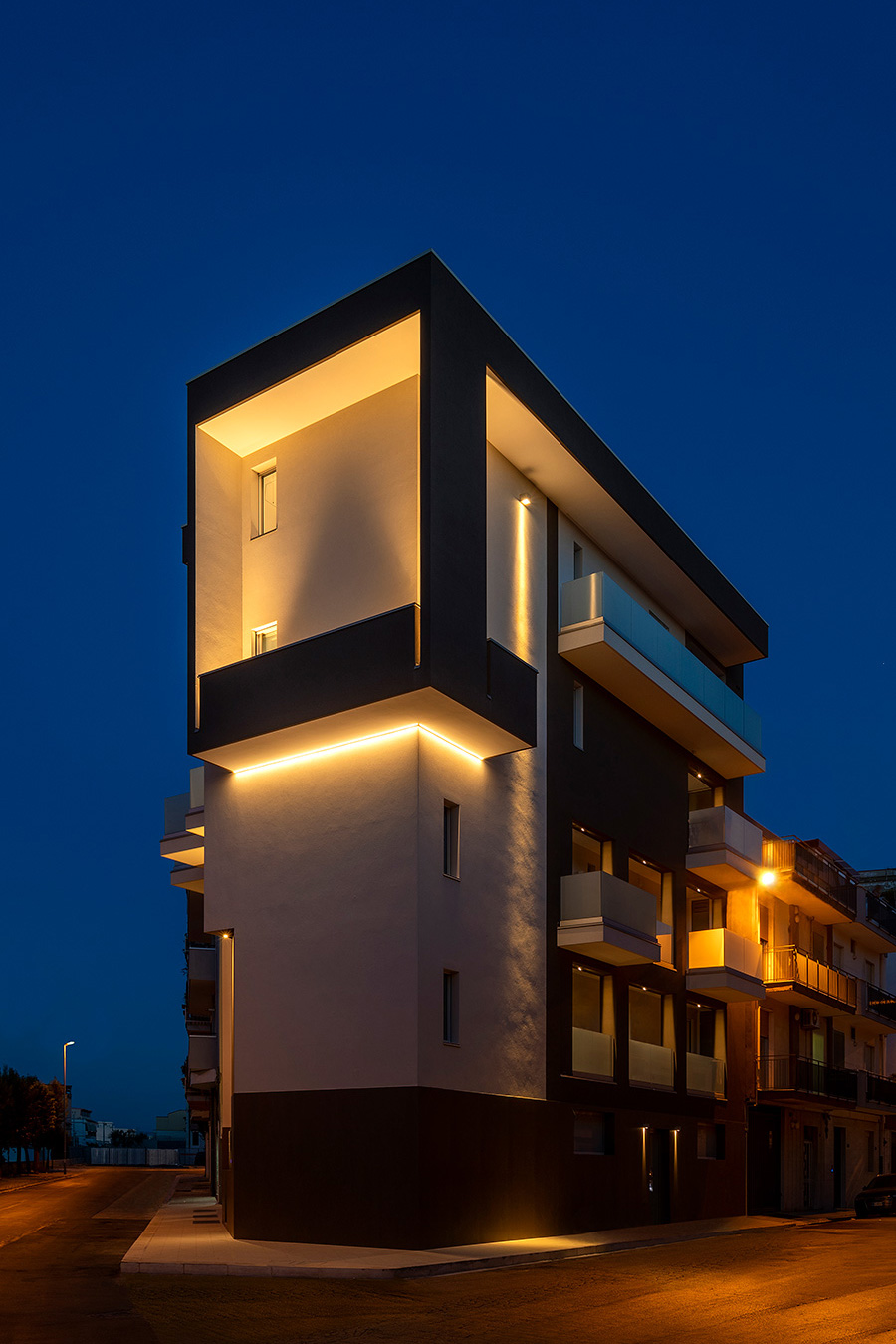 Luce & Light Residential Building