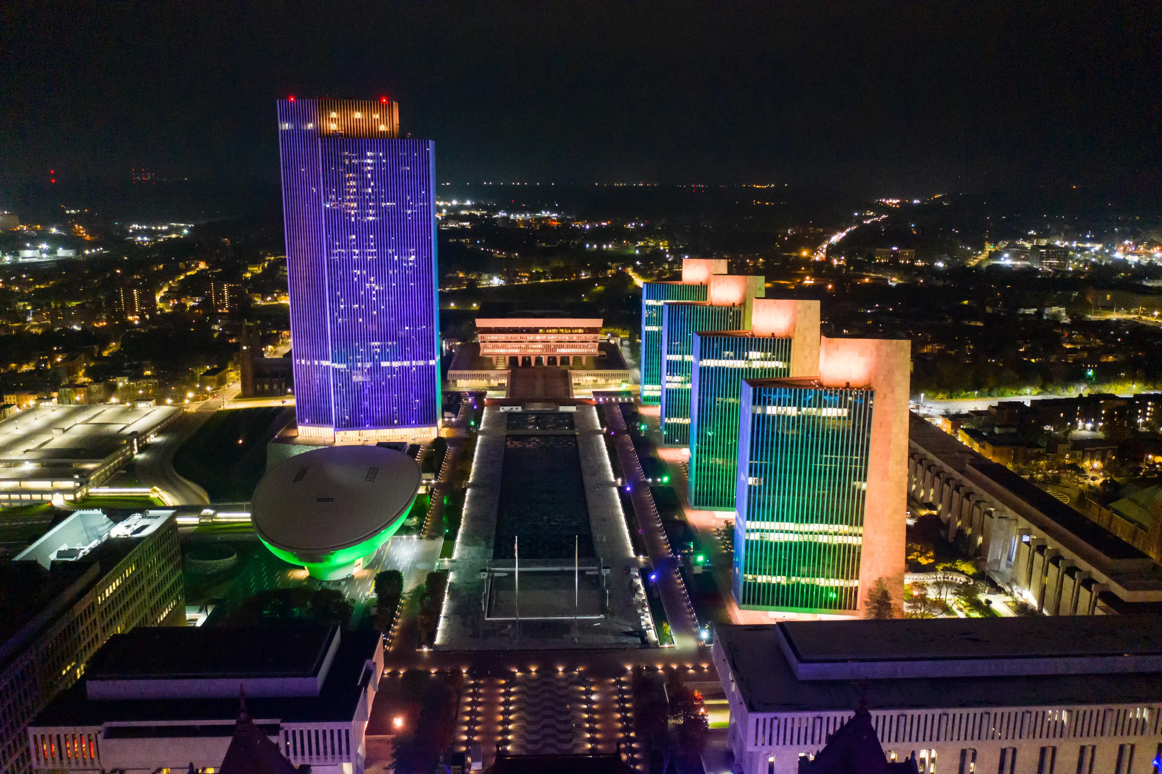 Lumenpulse Empire State Plaza