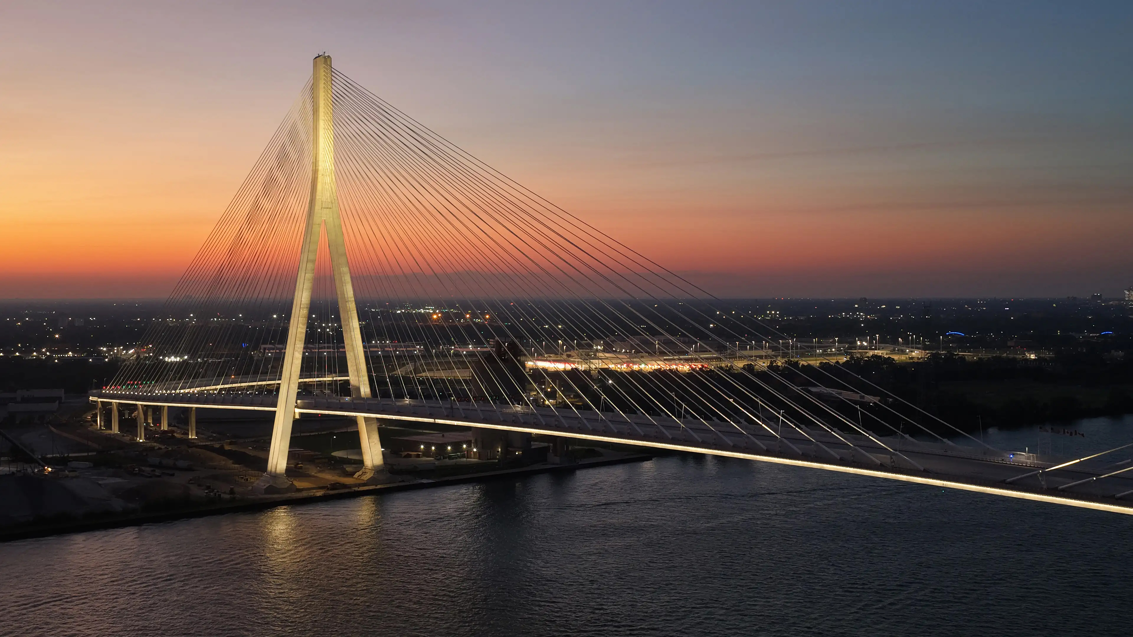 Lumenpulse Gordie Howe International Bridge