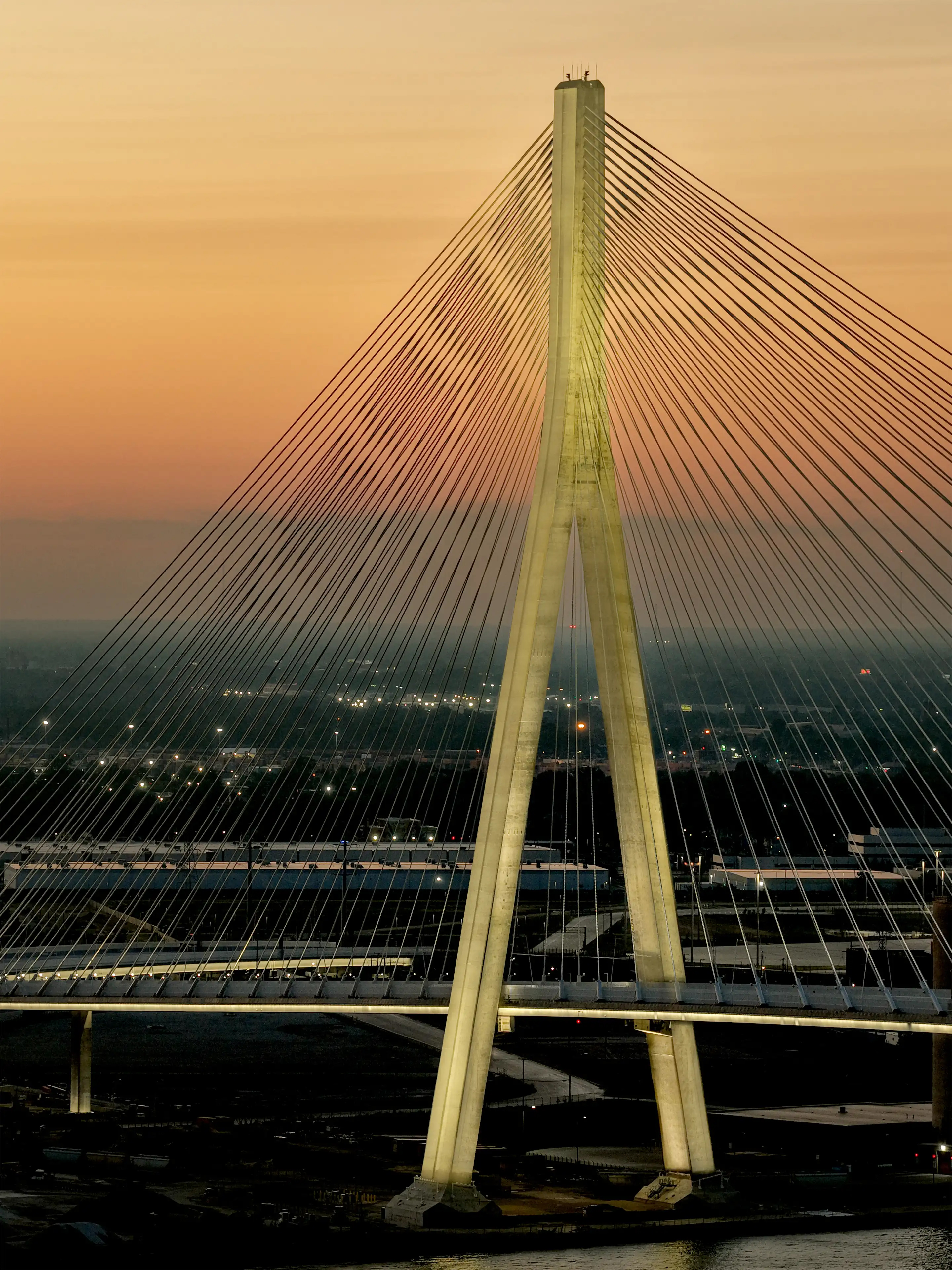 Lumenpulse Gordie Howe International Bridge