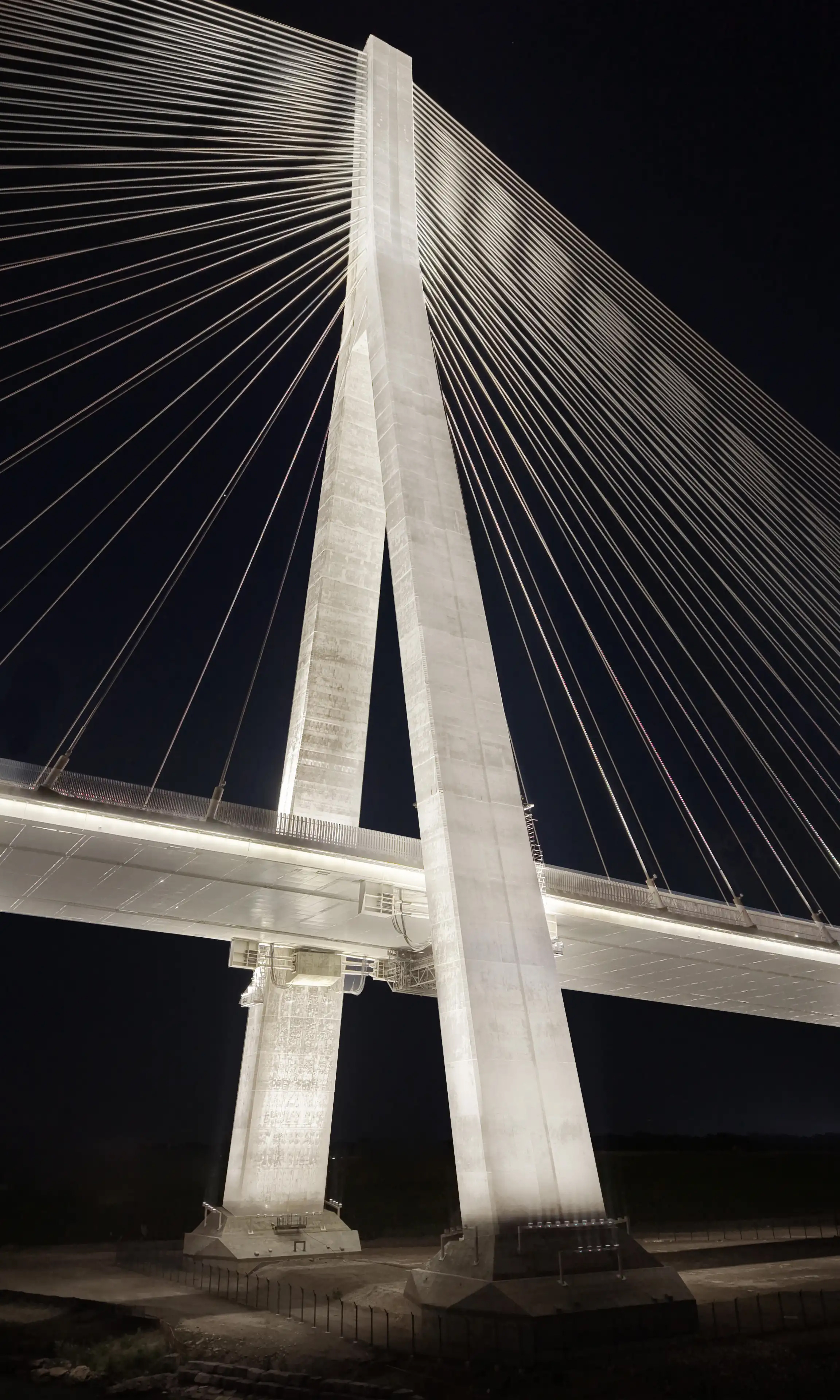Lumenpulse Gordie Howe International Bridge