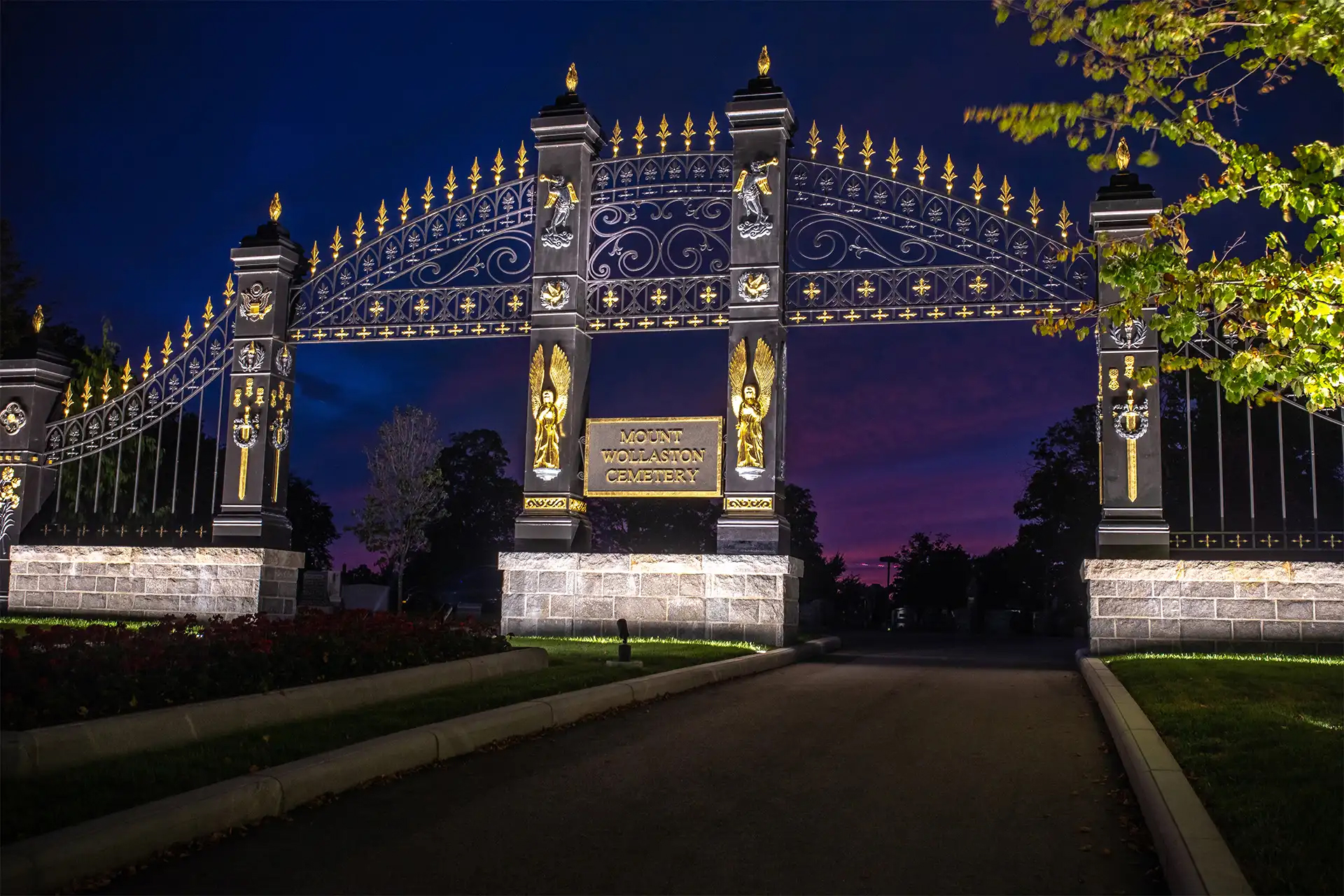 Lumenpulse Mount Wollaston Cemetery