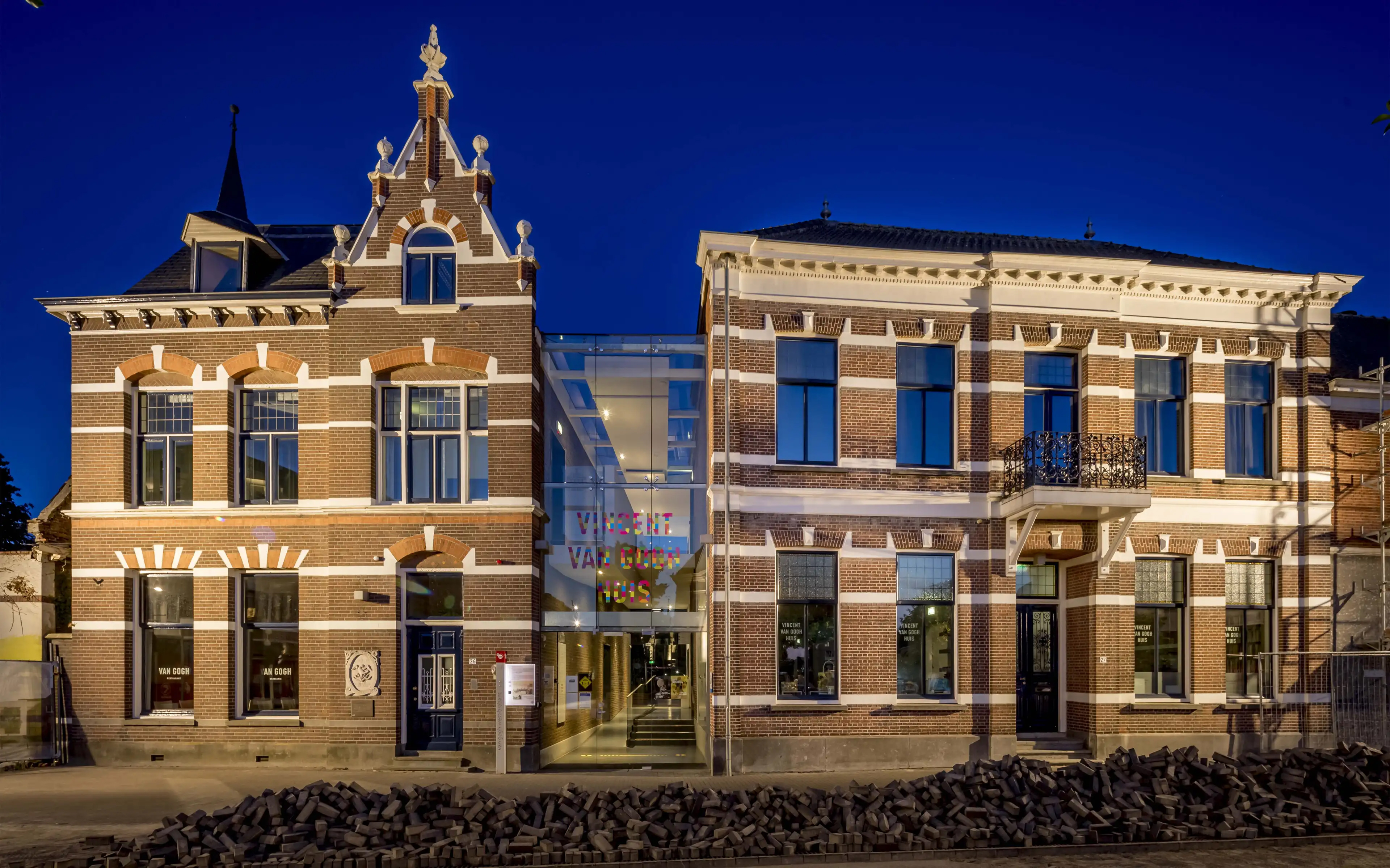 Lumenpulse Vincent van GoghHuis