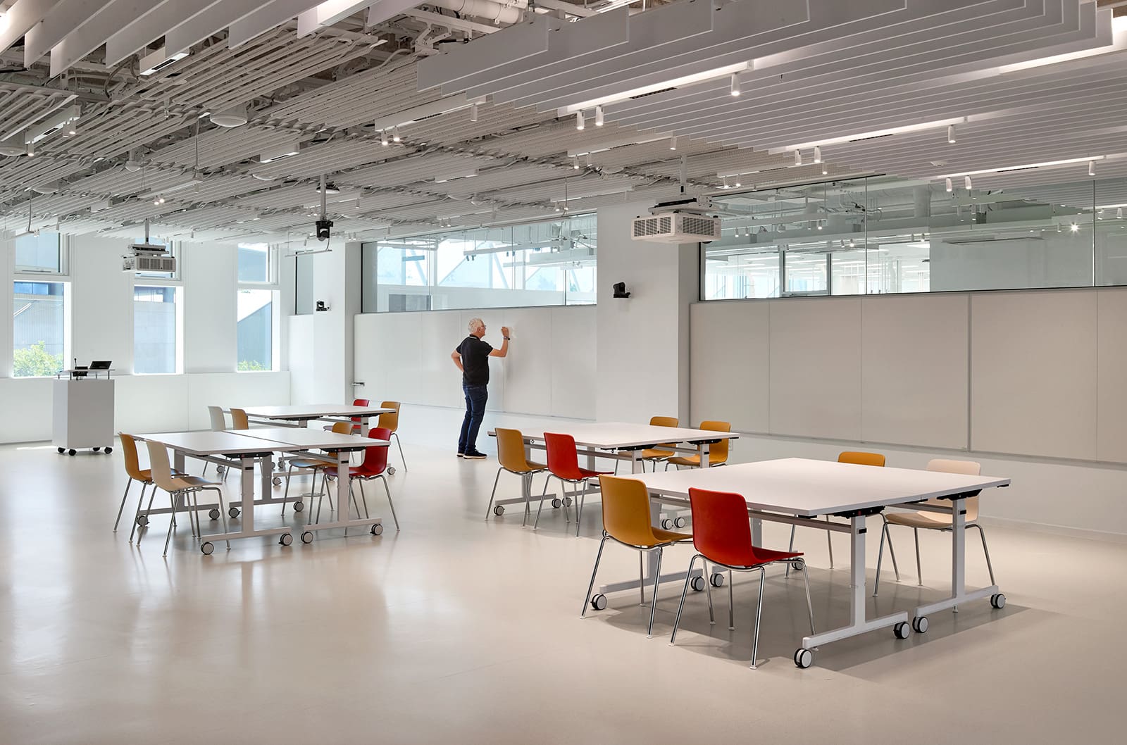 Lumenwerx The Vagelos Laboratory for Energy Science and Technology