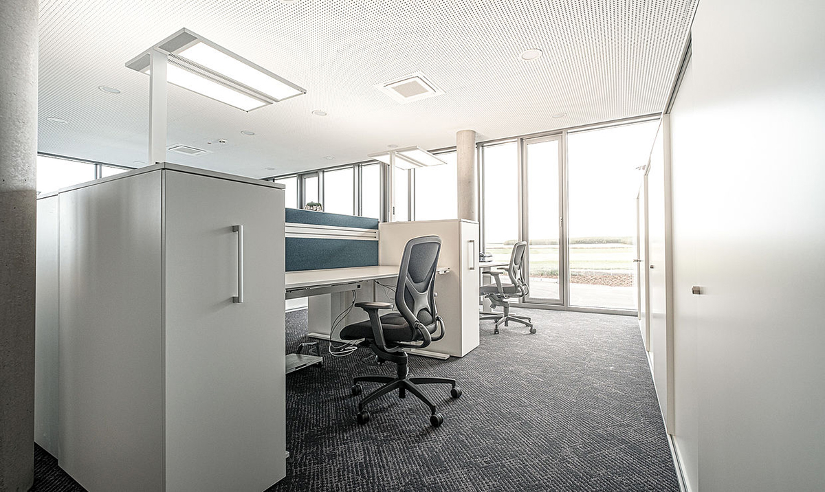 Regent Lighting FLEXCO GERMANY ADMINISTRATION AND PRODUCTION BUILDINGS