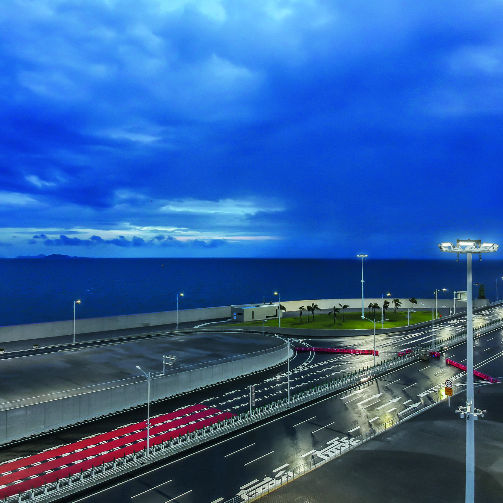THORN ZHUHAI–MACAU BRIDGE
