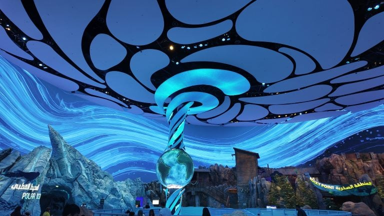 Traxon e:cue SeaWorld Yas Island