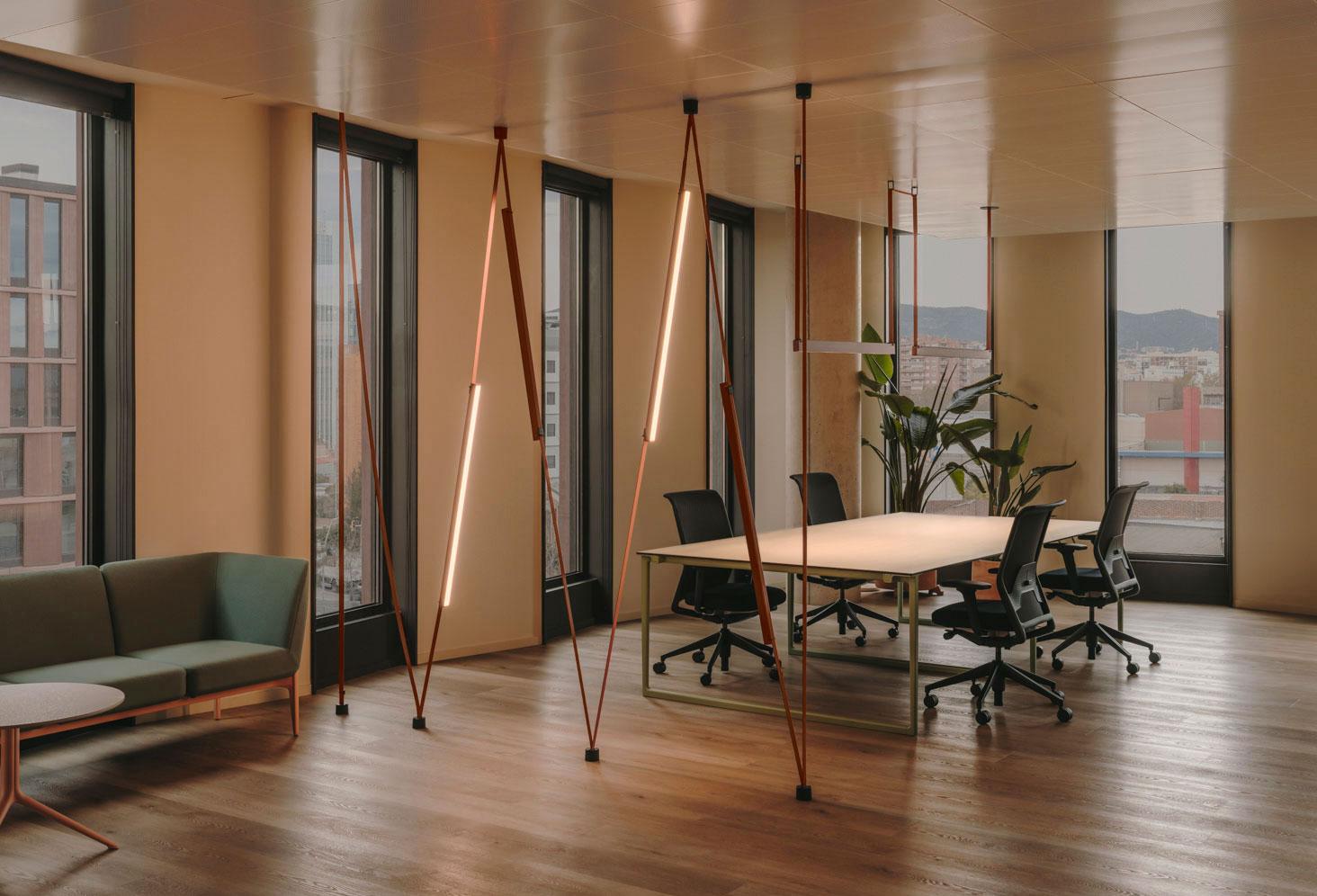 Vibia Sauvage TV