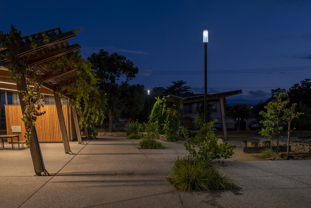 We-ef Lighting Felixstow Reserve