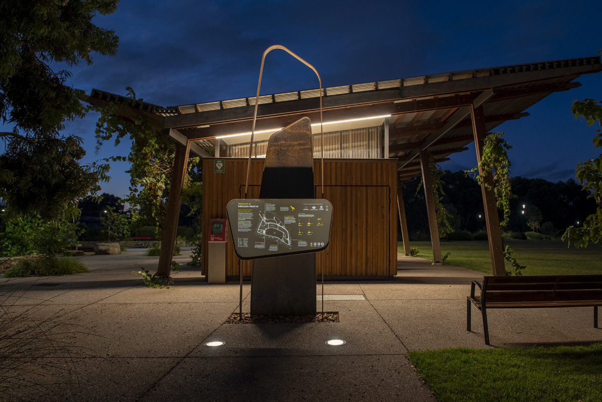 We-ef Lighting Felixstow Reserve