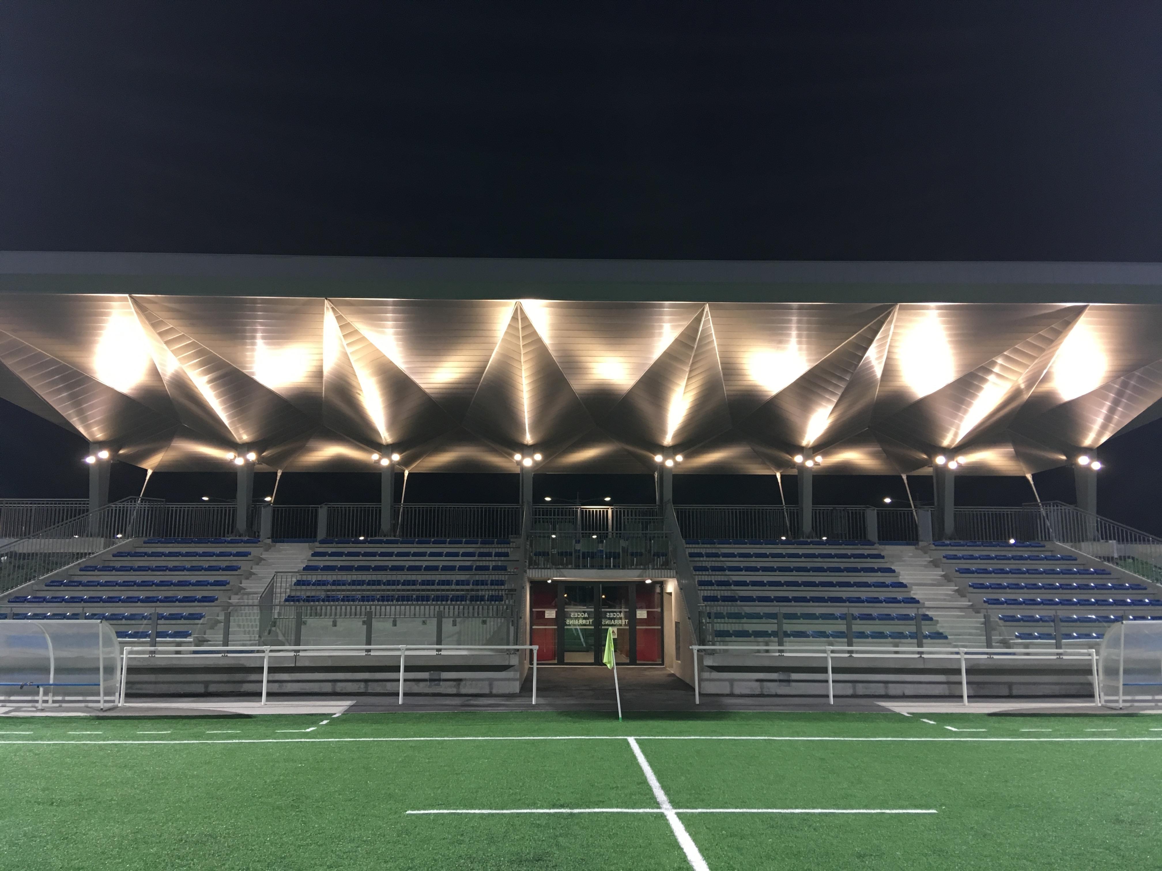 acdc LE STADE D’ECHENILLY