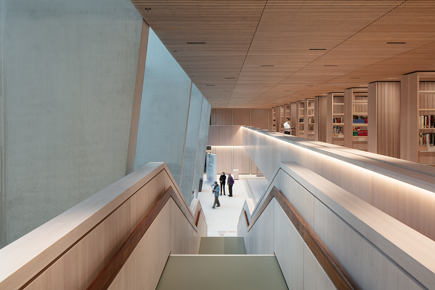 iGuzzini The Cologne Historical Archive